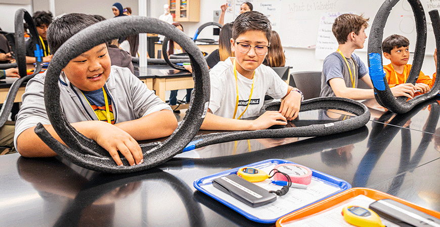 Elementary school students get a lesson in engineering and physics from undergraduates in the CalTeach program.